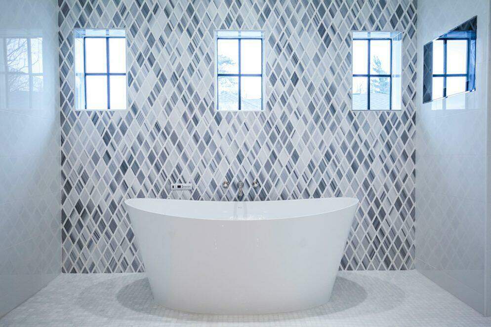 Choosing the Right Tile for Your Project: Materials, Sizes