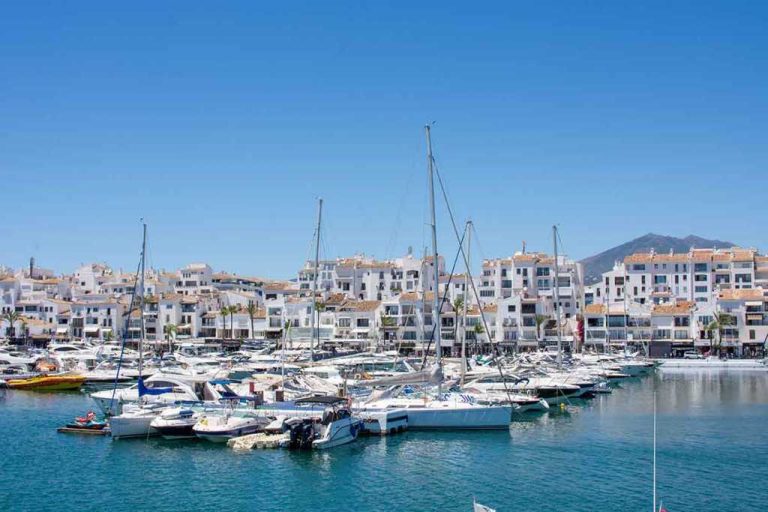 Port of Opulence: Unveiling the Glamour and Excitement of Puerto Banús