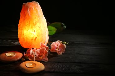 Elevating Your Home and Office Decor with Himalayan Salt Lamps