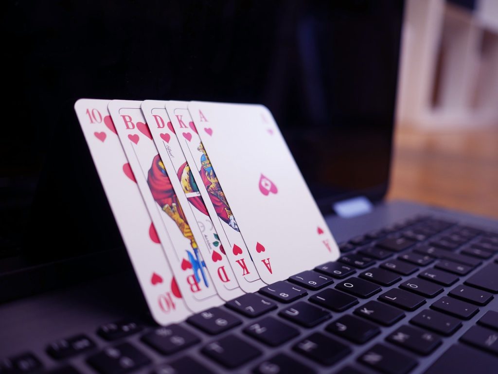 How Strategies Change the Statistical Odds of How to Win at Blackjack