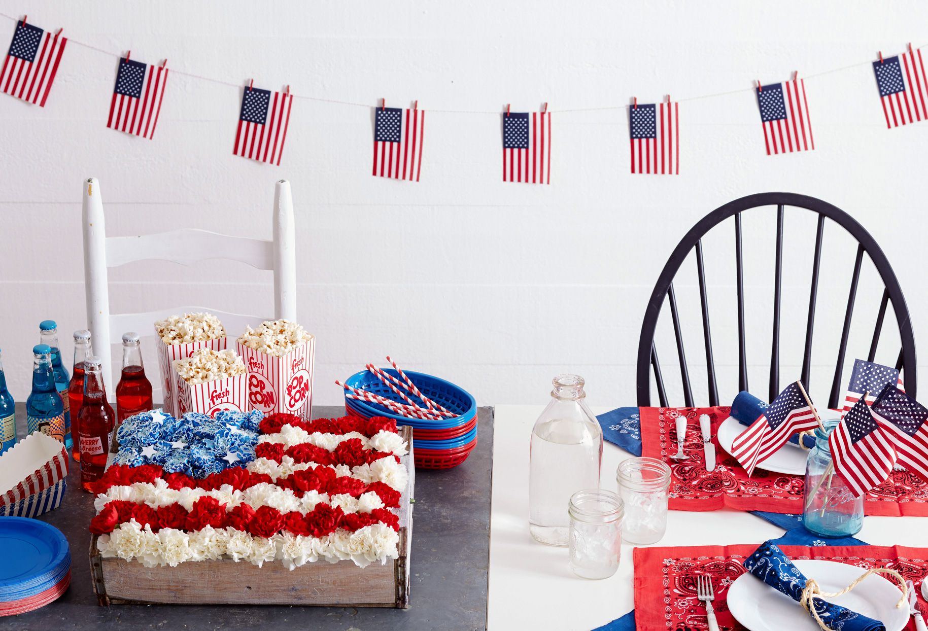 Get The Perfect Holiday Look With These 6 Creative 4th Of July Front Porch Decorations