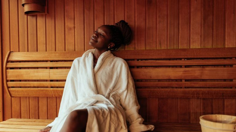 6 Health Benefits of Sauna